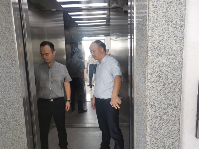 统筹谋划早准备 狠抓落实迎开学--国有资产与实验室管理处开展新学期开学实验室准备及电梯运行保障情况检查