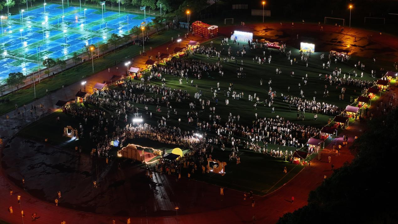 月圆中秋  情满南大——南昌大学举办2025年中秋游园会